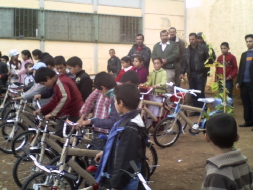 ربورتاج مصور: حفل توزيع الدراجات الهوائية على التلاميذ في دوار بويخباش اركمان
